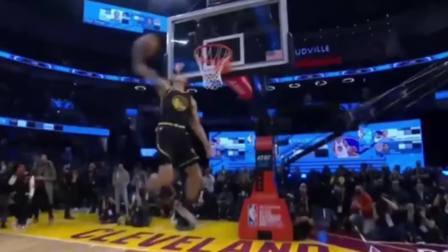 NBA热辣资讯 安德森霸气上演大风车扣篮！这一扣让托平的表情都亮了！