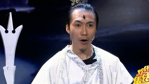 欢乐集结号 你俩同框真有缘 我俩拍照甜蜜多
