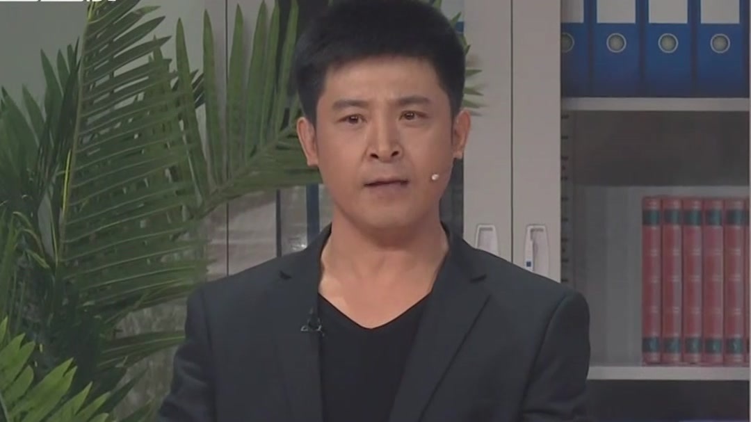 上下一心干劲足 快递小乔热心肠