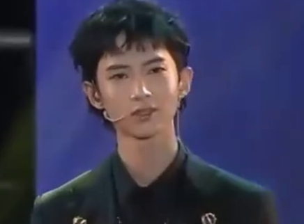 娱乐新鲜爆 乐华七子亚洲音乐盛典燃炸舞台