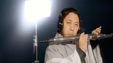 唱罢吹灯 你听过大叔歪唱吗，花桥流水搞笑版《青春如水》