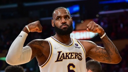 2021-2022赛季NBA集锦 NBA-詹姆斯33+5+9 威少25+6+9 湖人双杀活塞