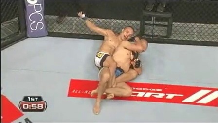 UFC无限制格斗 2012 UFC澳门赛 张铁泉点数惜败乔恩-塔克