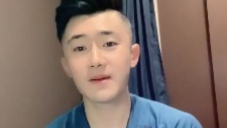 请和我奔现吧 东北小哥哥贺一凡做客直播间，声咸颜甜身材满分