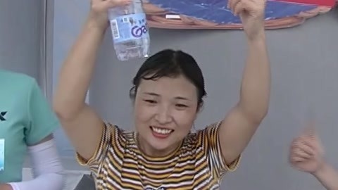男生女生向前冲 第十四季 老冲关王带新人登顶 男子高难度赛道轻松闯关