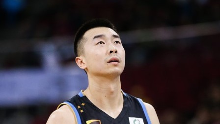 CBA 18/19赛季 北京VS山西第二节：杰克逊连线汉密尔顿暴扣，山西58-55北京稍占优势
