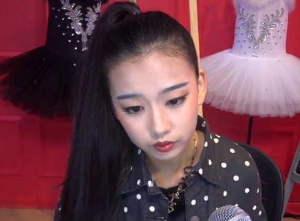 818超女聊天室 左卓与摄像机斗智斗勇