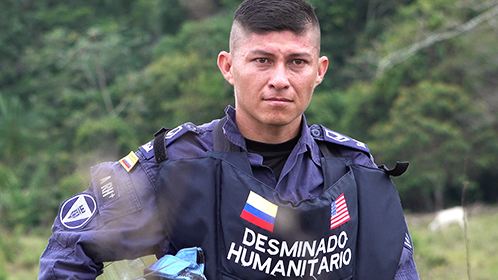 第7期：侣行夫妇惊险排雷