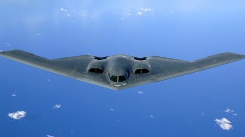 环球火力点 美国空军哭穷：只买100架B21隐形轰炸机不够对付中俄！
