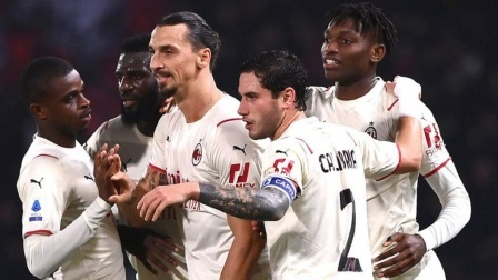 意甲-伊布传射+乌龙 AC米兰4-2九人博洛尼亚