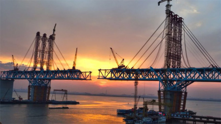 中国建世界最大跨度桥，钢索技术受制于日本，最终中国实力攻克