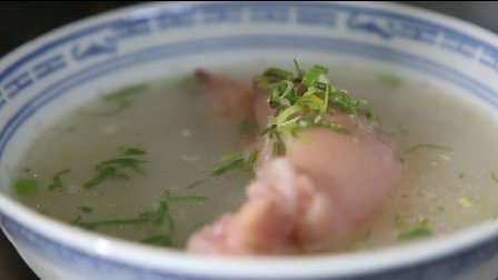 二更视频 常州姐妹卖猪脚面 日售千碗火爆30年 美女都打车来吃 700