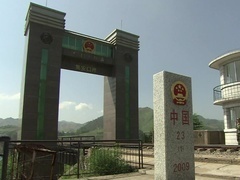 《不能忘却的伟大胜利》精编版1：决策出兵（上）