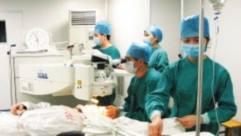 健康诊聊室 睑板腺功能障碍的临床表现