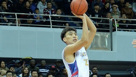 CBA 18/19赛季 天津VS新疆第二节：时德帅接连突入篮下，比分依旧交错领先