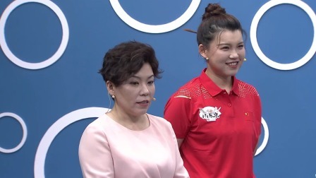 超强实力！“大魔王”邓亚萍一下打翻杯子