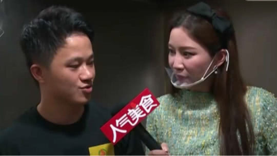 人气美食 杨浦巨无霸肉夹馍 兰花干卤蛋都能加