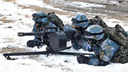 铁血雄兵 解放军单兵最强武器有多猛？1500米内火力压制 比迫击炮还好用！