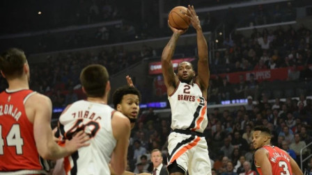 NBA流言收割机 莱昂纳德复出双枪末节0分，快船主场险胜开拓者