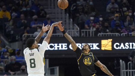 2021-2022赛季NBA集锦 NBA-库里13+6 戈贝尔12+18 勇士6人上双险胜爵士