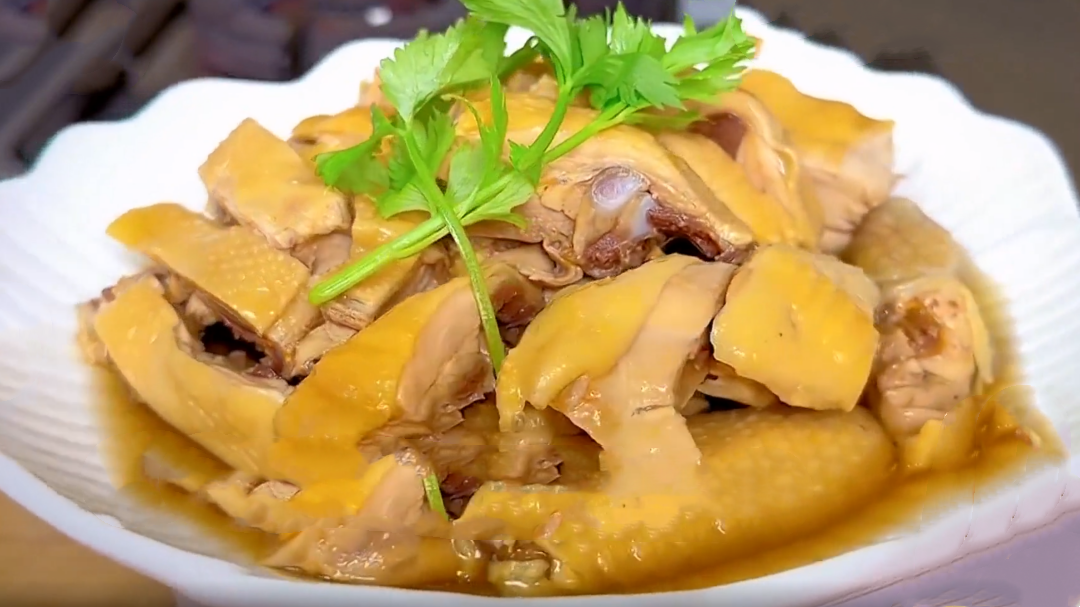 人气美食 开胃香糟鸡 皮滑肉嫩有秘诀