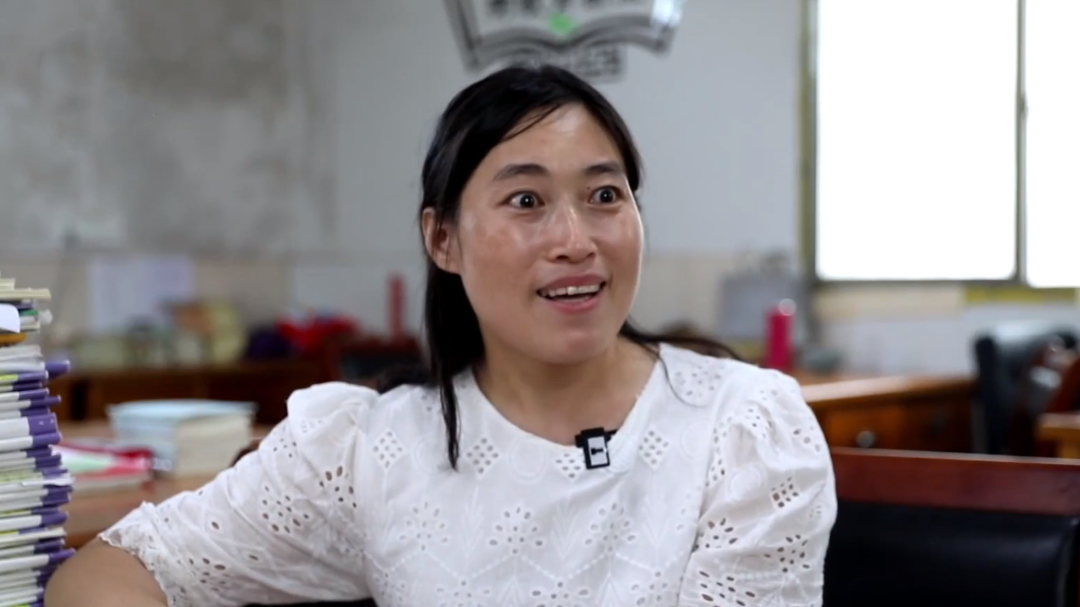 社会传真 教书育人 最美是你