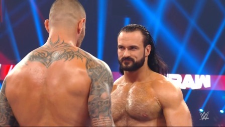 WWE RAW 2020 【中文解说】WWE RAW 第1434期：毒蛇RKO遭麦金泰尔剪刀脚反噬