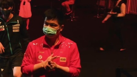 体育24小时速递 樊振东4-3马龙，国乒包揽全部五冠三人成双冠王