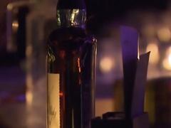 夜店邂逅小男友，为他掏空九百万