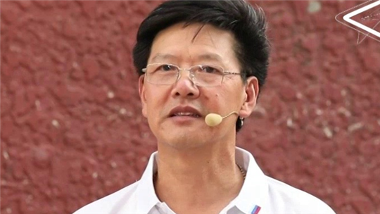 向前一步 20小时的“管家”风波