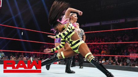 WWE RAW 2019 【RAW 06/24】阿莱克萨一心只想着自己出风头