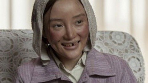 壹周联播 高圆圆秀美腿 李小璐村妇造型惨破相