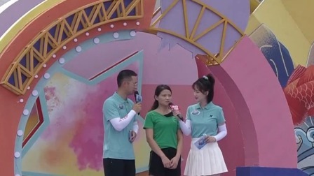 搭乘时光机实现愿望，冲关王洪杰成功追星冲小妹