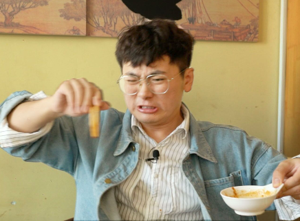 盗月社食遇记 2020 当体育解说去了美食栏目