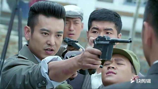 飞哥战队:梁飞怀疑武工队暴露,没想到来的是陈彩霞