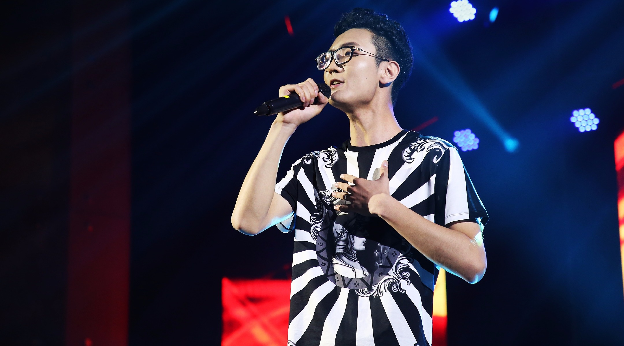 刘博文新歌《京城旧时光》追忆老北京,致敬《上海1943》