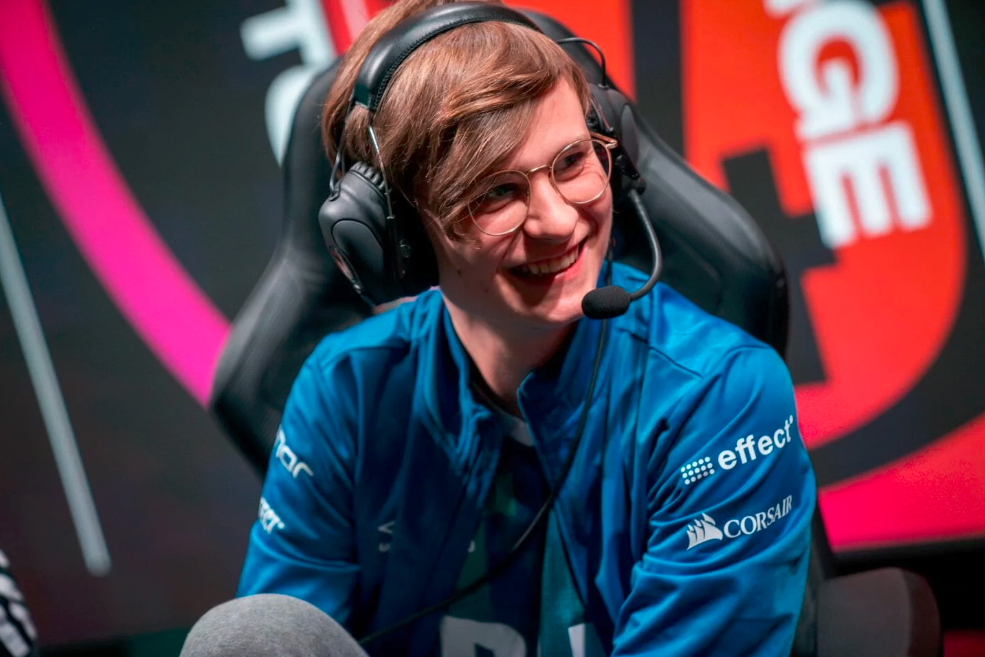 lec赛区s04战队官宣:ad选手upset离队