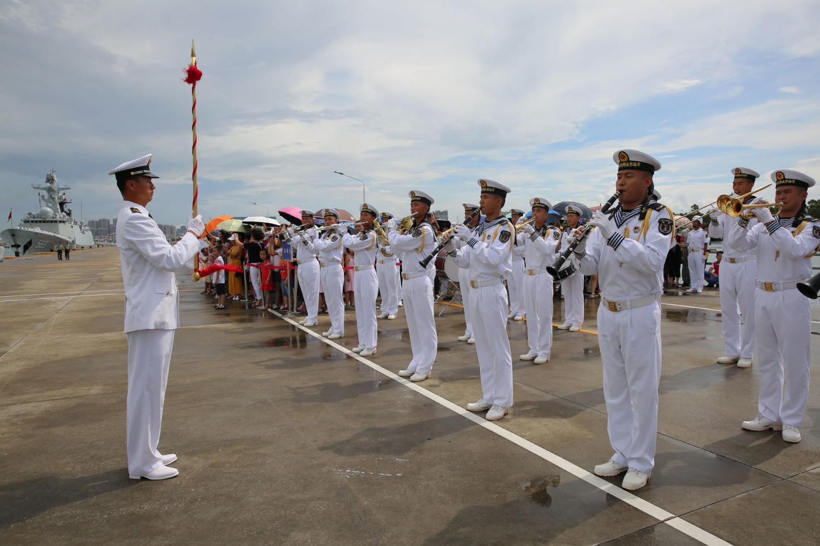 海军第二十五批护航编队完成任务返回湛江