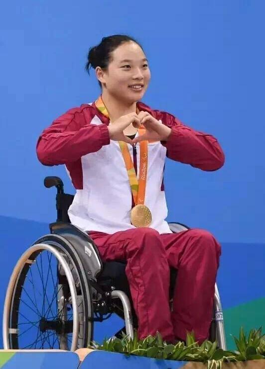 张丽在里约残奥会上已经拿下女子200米自由泳,50米自由泳和男女4x50米