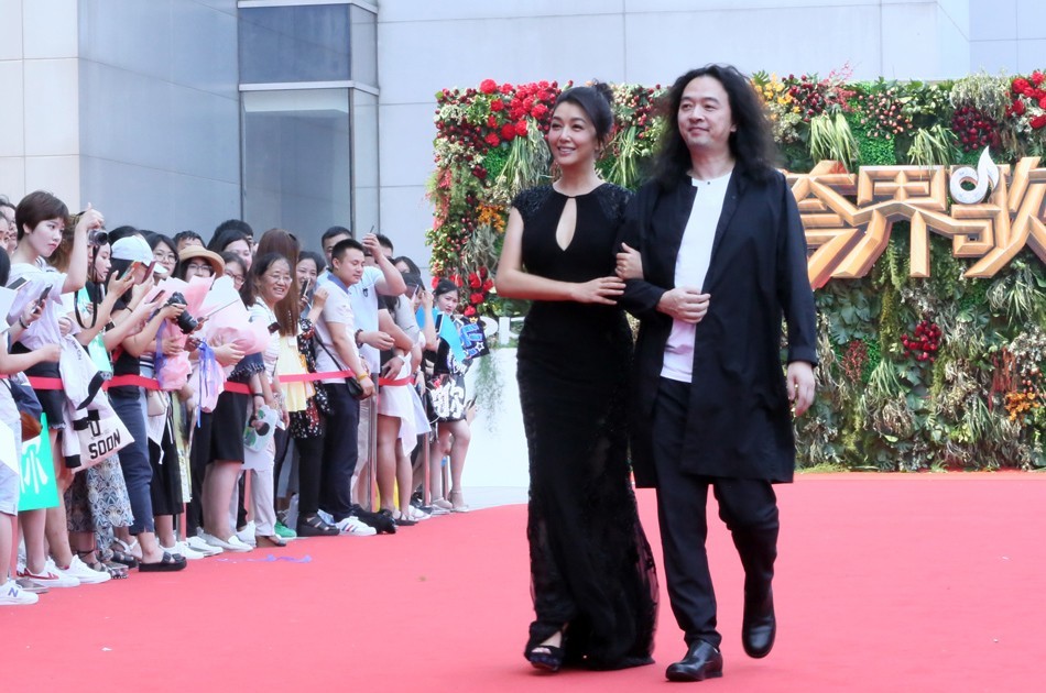 江珊携捞仔出席红毯,神秘嘉宾帮唱争歌王