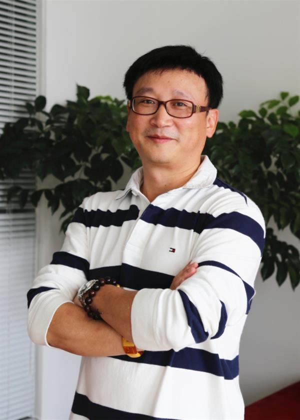 阿里新加入的合伙人:阿里巴巴集团董事局办公室研究员闻佳