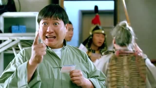 电影:洪福齐天洪金宝和爷爷去玩六合彩,他们竟这样作弊,笑喷