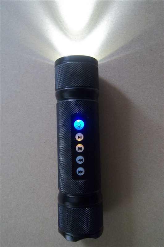 探索者迷你手电筒音响