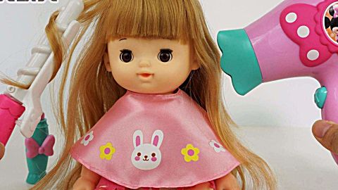洋娃娃在美发店做头发的玩具故事 北美玩具 小伶玩具