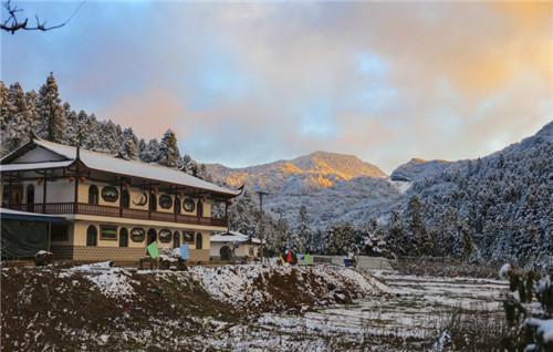 在道教的传说中,北阴酆都大帝统治着冥界,所在的地方叫做罗酆山,但是