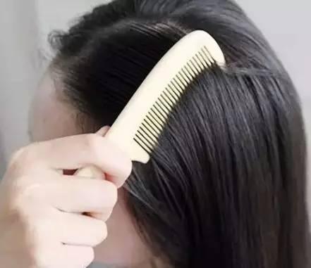 养生秘方 3个时间梳梳头不花一分钱就长寿