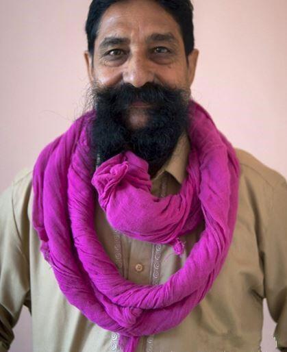 3米的胡子创下世界纪录!