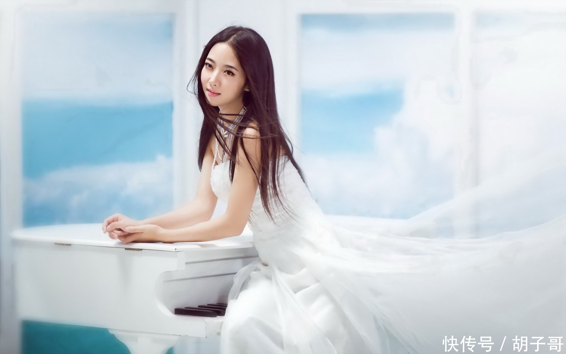 罗悦顿时羞红了脸,轻声的喊了一句:"妈." 房间里面顿时充满了笑声.